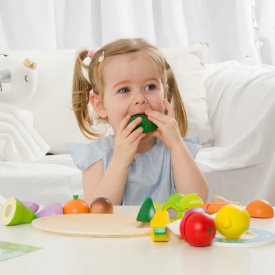 Classic World - Cutting Fruit
